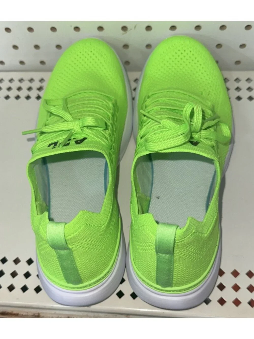 APL Techloom Breeze Womens Athletic Running Shoes Size 9 Neon Green White